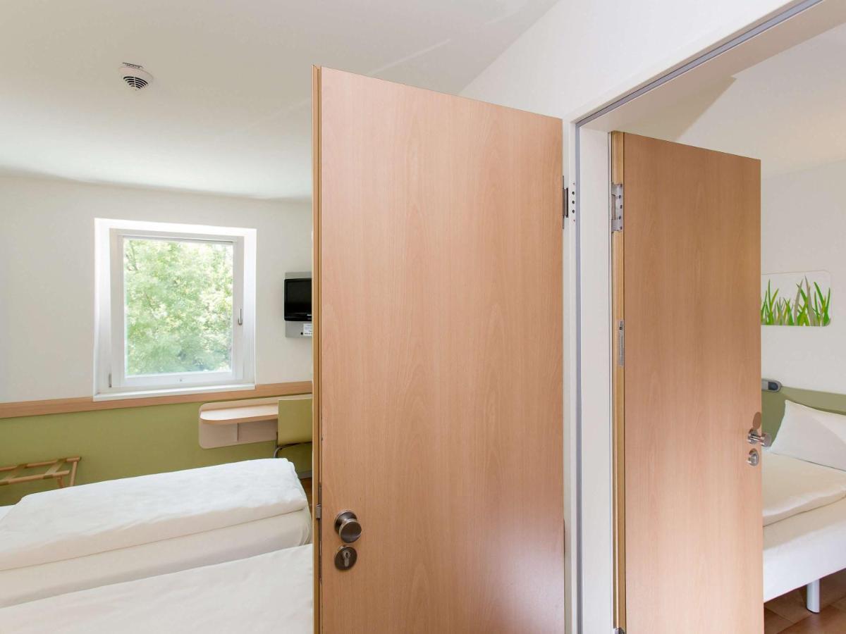Ibis Budget Augsburg City Exterior foto